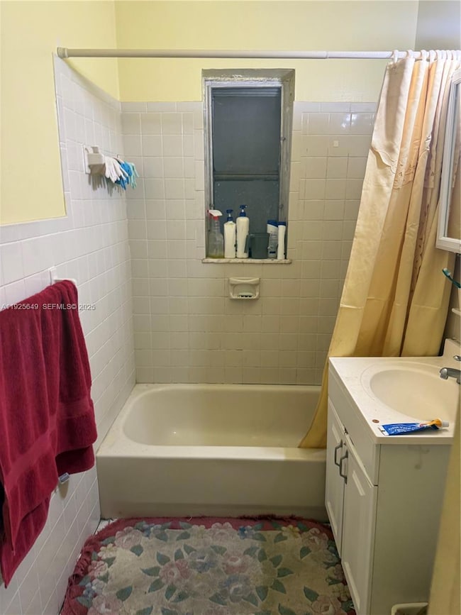 1150 NE 142nd St, North Miami, FL 33161 - photo 5