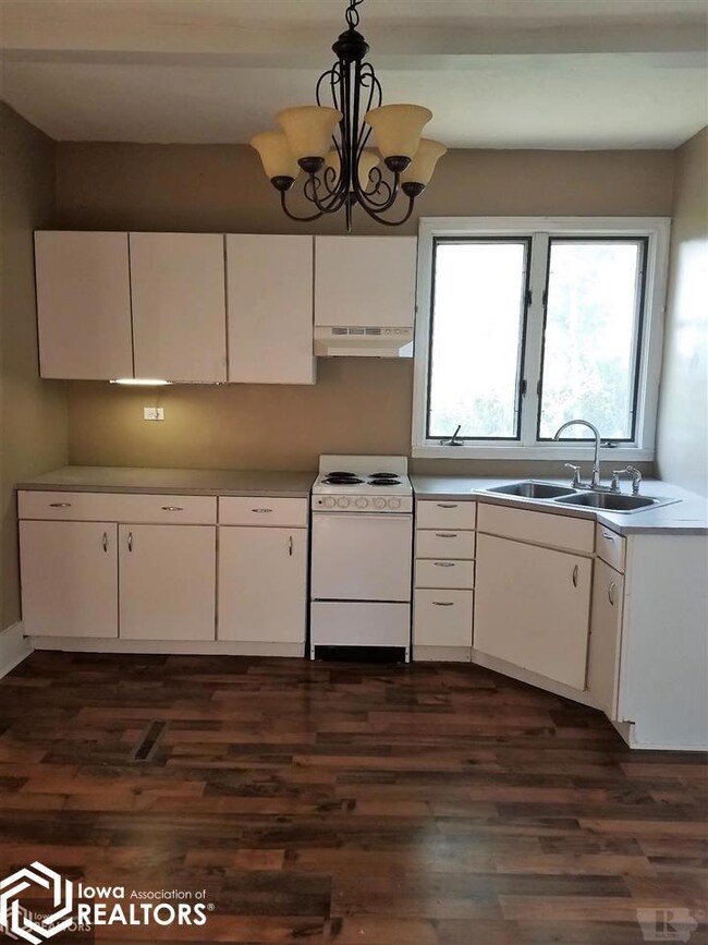 707 S Main St, Osceola, IA 50213 - photo 3