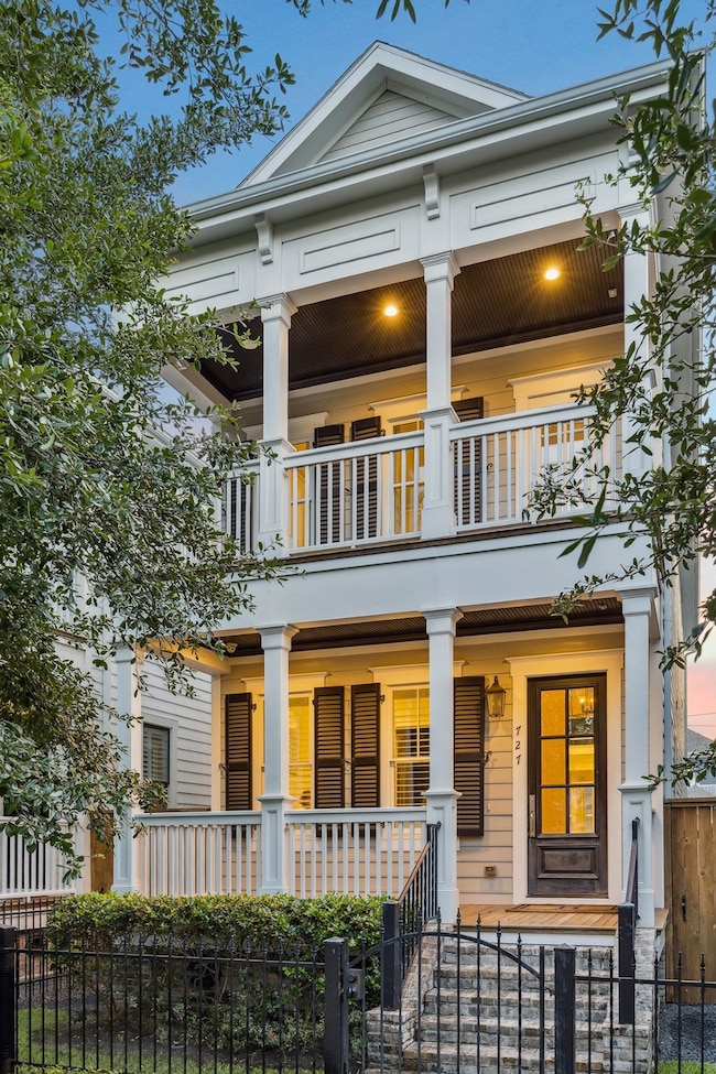 A charming place to call home with delightful fron