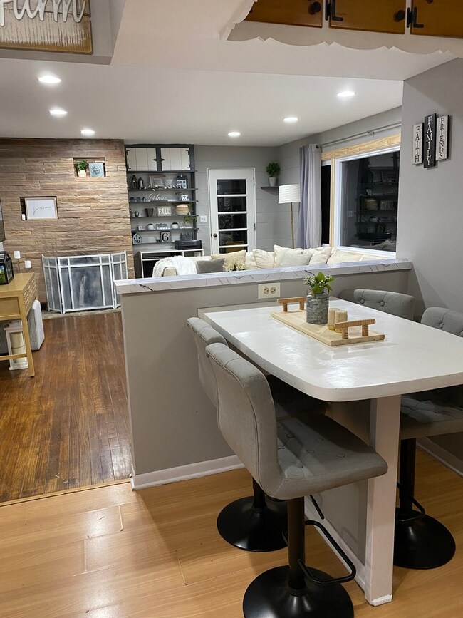 2919 Witchwood Ln, Waukegan, IL 60087 - photo 3