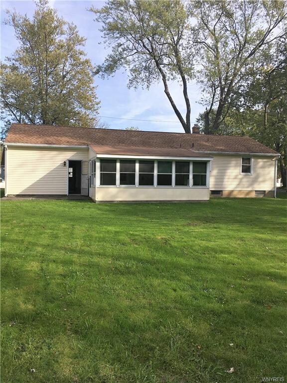 452 Wallace Ave, North Tonawanda, NY 14120 - photo 3