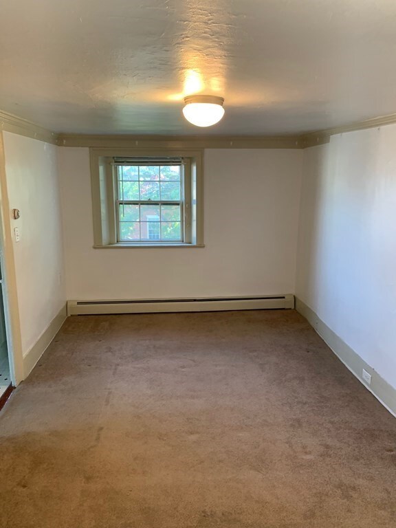 188 Derby St unit 3R, Salem, MA 01970 - photo 3