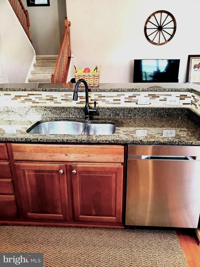 112 Hearthstone Dr, Berlin, NJ 08009 - photo 6