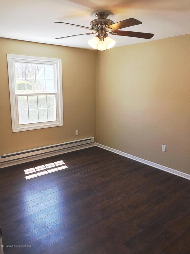 84 Parkway Dr unit D, Freehold, NJ 07728 - photo 5