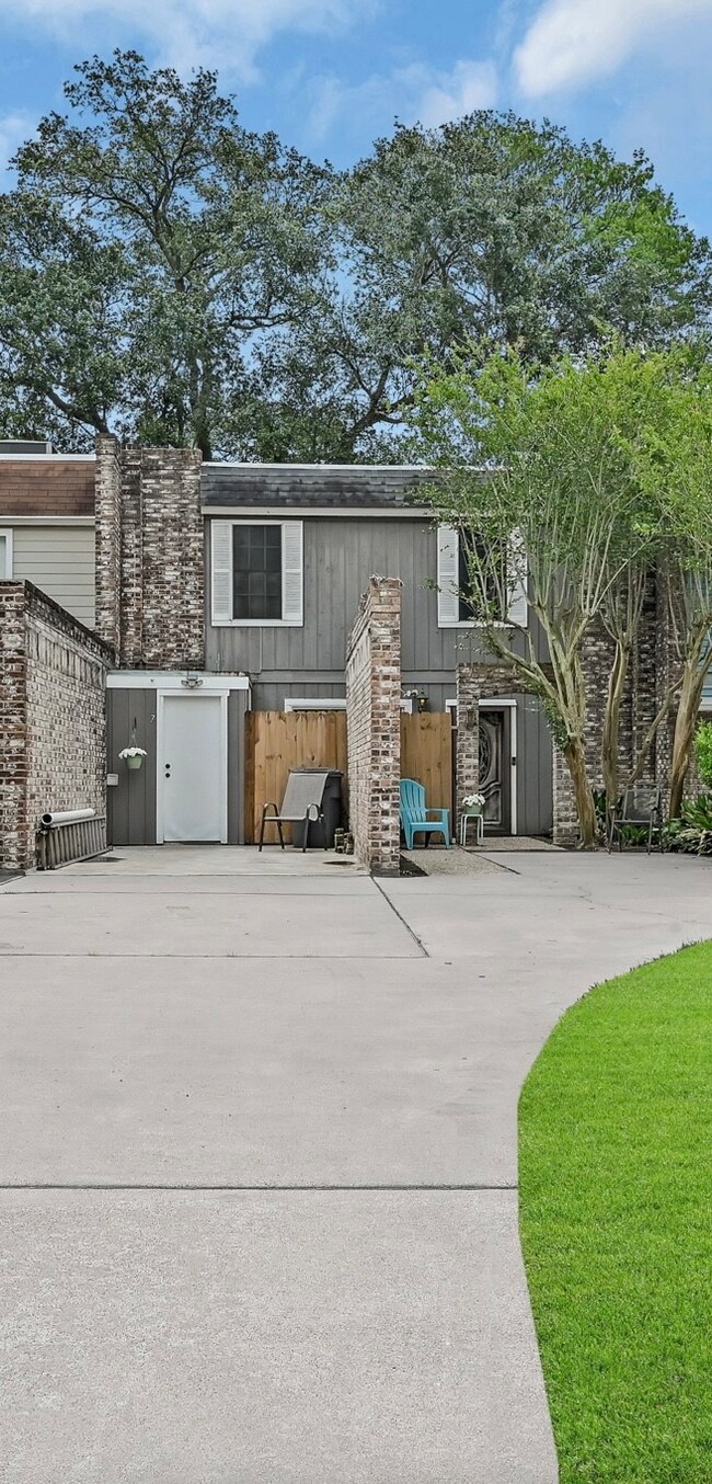 7 Dorado Dr, Friendswood, TX 77546 - photo 2