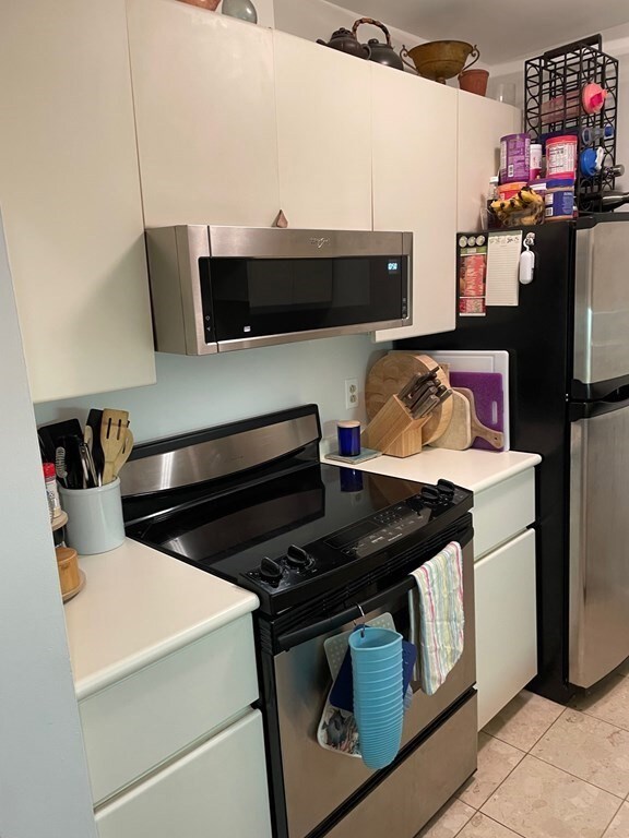 19 Wiget St unit 401, Boston, MA 02113 - photo 7