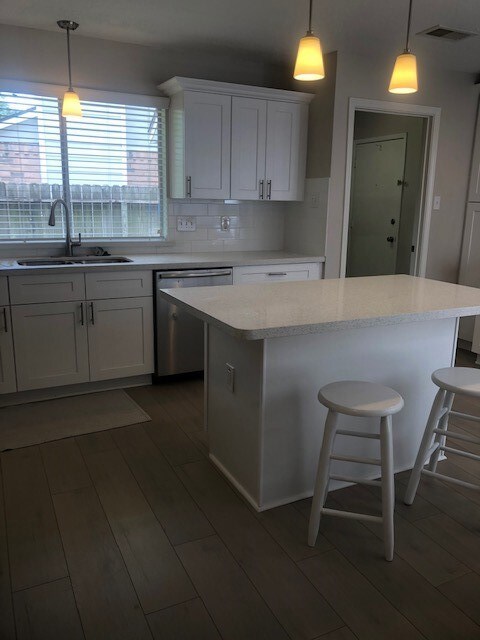 15331 Meadow Village Dr, Houston, TX 77095 - photo 4