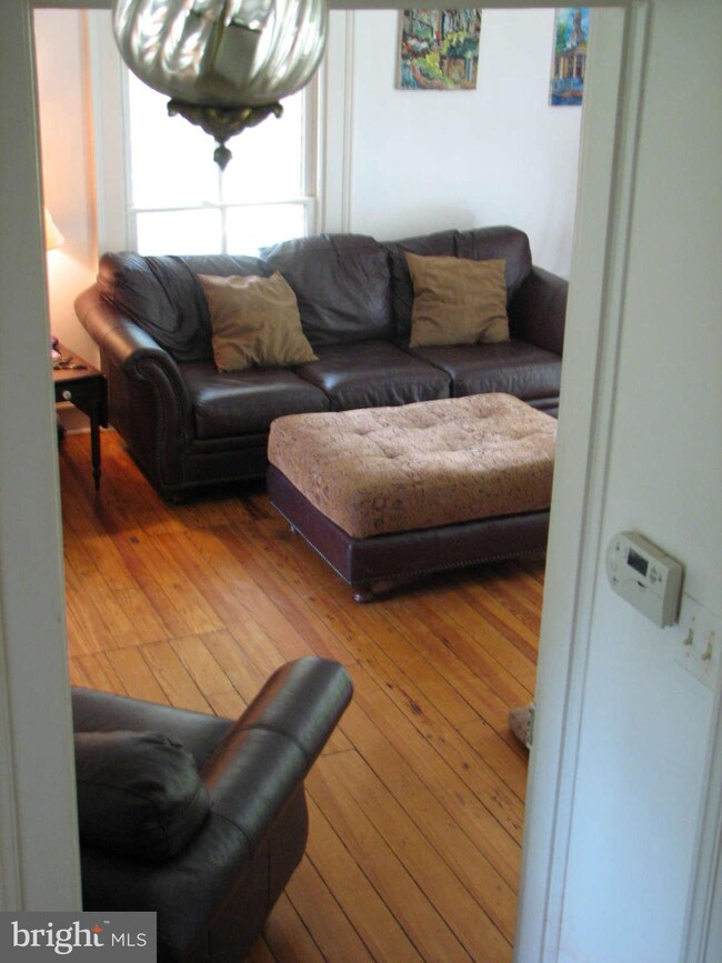 8582 Springs Dr, Warrenton, VA 20186 - photo 5