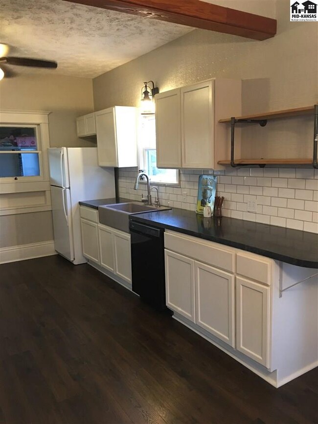 Appliances included