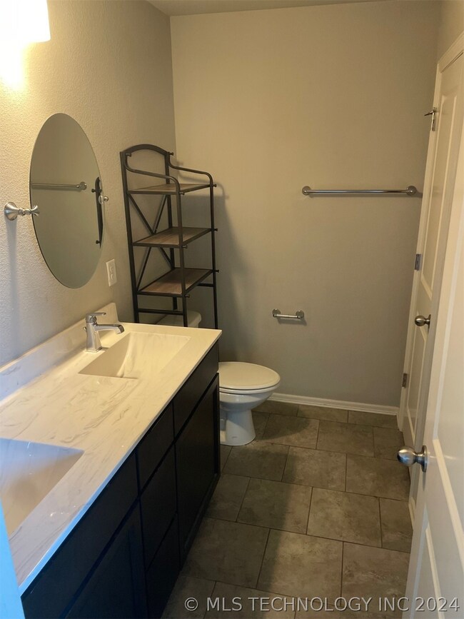 3200 W Decatur St, Broken Arrow, OK 74011 - photo 6