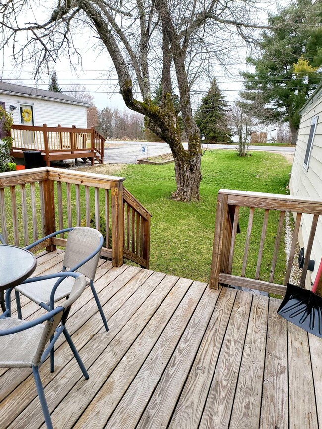 175 Leavitt Rd unit 9, Pittsfield, NH 03263 - photo 6