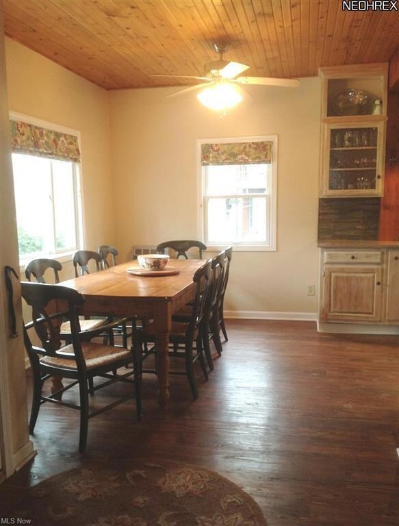 1606 Compton Rd, Cleveland, OH 44118 - photo 6