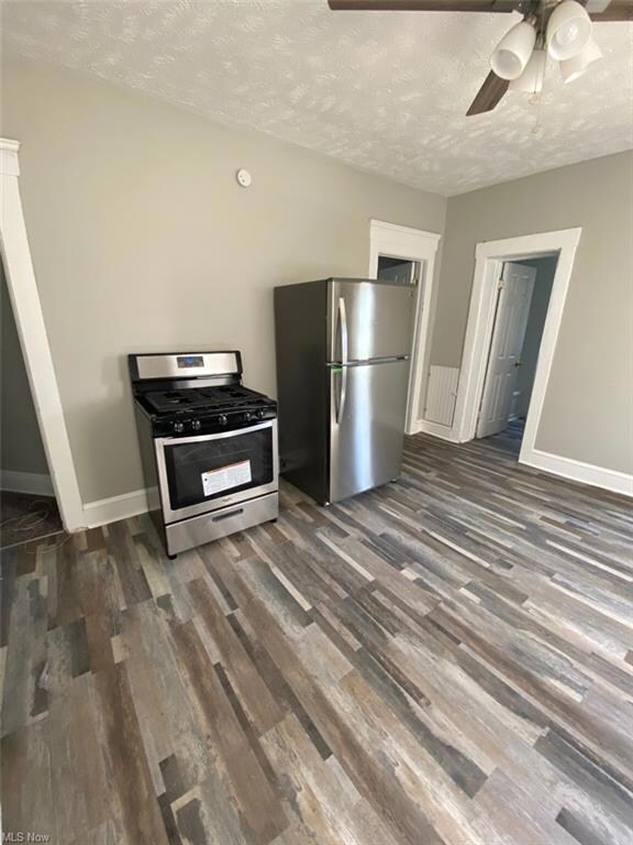 29444 Euclid Ave unit 2, Wickliffe, OH 44092 - photo 3