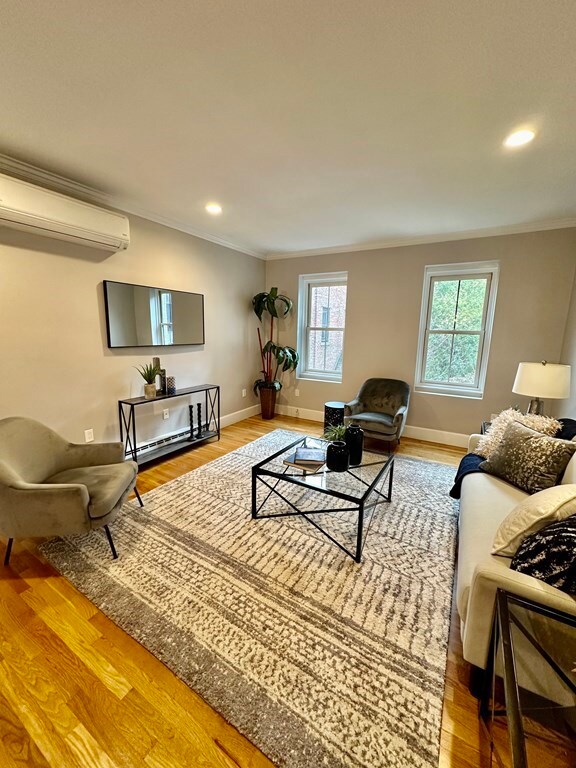 476 Shawmut Ave unit 4, Boston, MA 02118 - photo 3