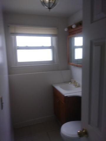 1241 S Elmwood Ave, Waukegan, IL 60085 - photo 4