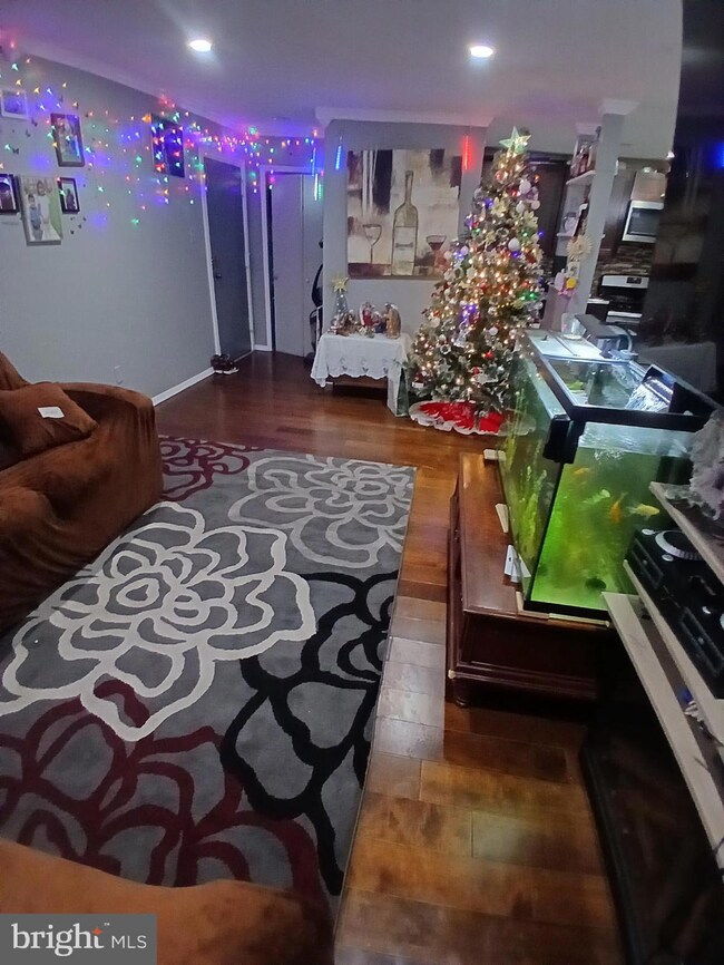 511 N Armistead St unit 303, Alexandria, VA 22312 - photo 4