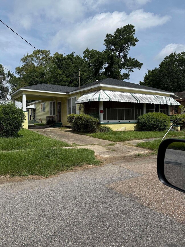 1050 S 16th St, Baton Rouge, LA 70802 - photo 5