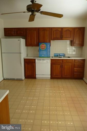 700 W Country Club Dr, Purcellville, VA 20132 - photo 6