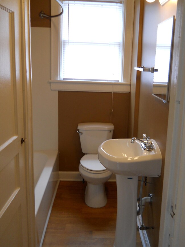 Apt#3 Bath