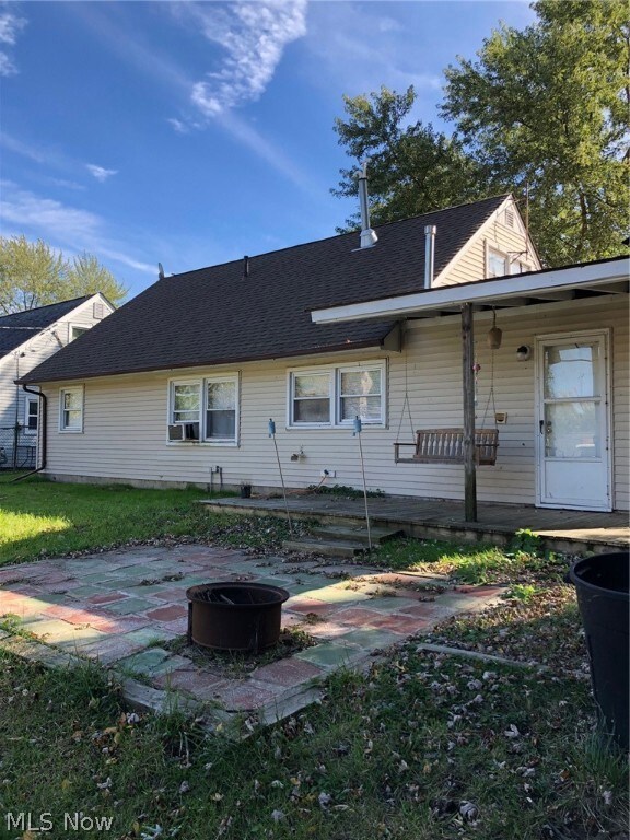 4875 Oster Rd, Sheffield Village, OH 44054 - photo 2