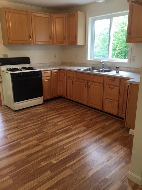 221 Molly Philbrick Rd, Effingham, NH 03882 - photo 7