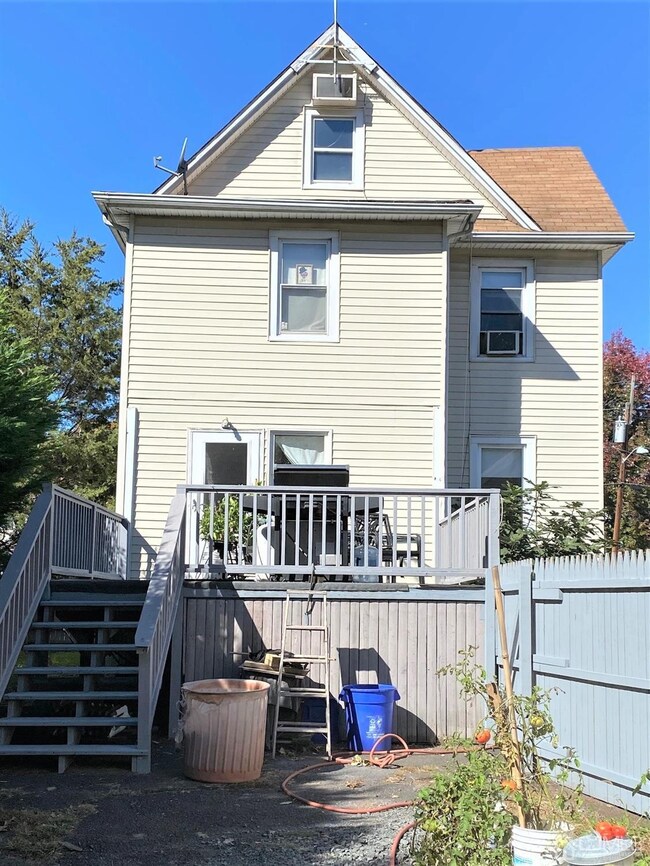 661 N Avenue Extension, Dunellen, NJ 08812 - photo 2