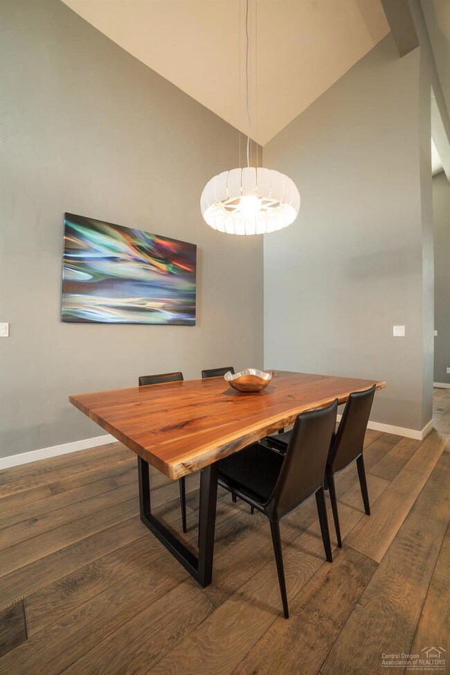 4577 SW Zenith Ave, Redmond, OR 97756 - photo 6