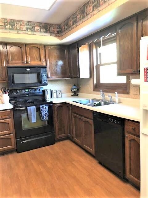 744 S 9th Ave, Beech Grove, IN 46107 - photo 5