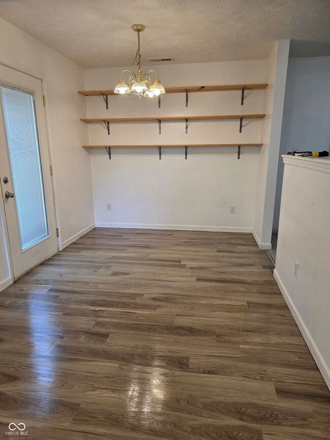 6368 Titania Dr, Indianapolis, IN 46236 - photo 5