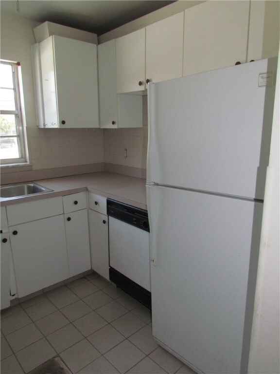 Some updating and this spacious little kitchen wou