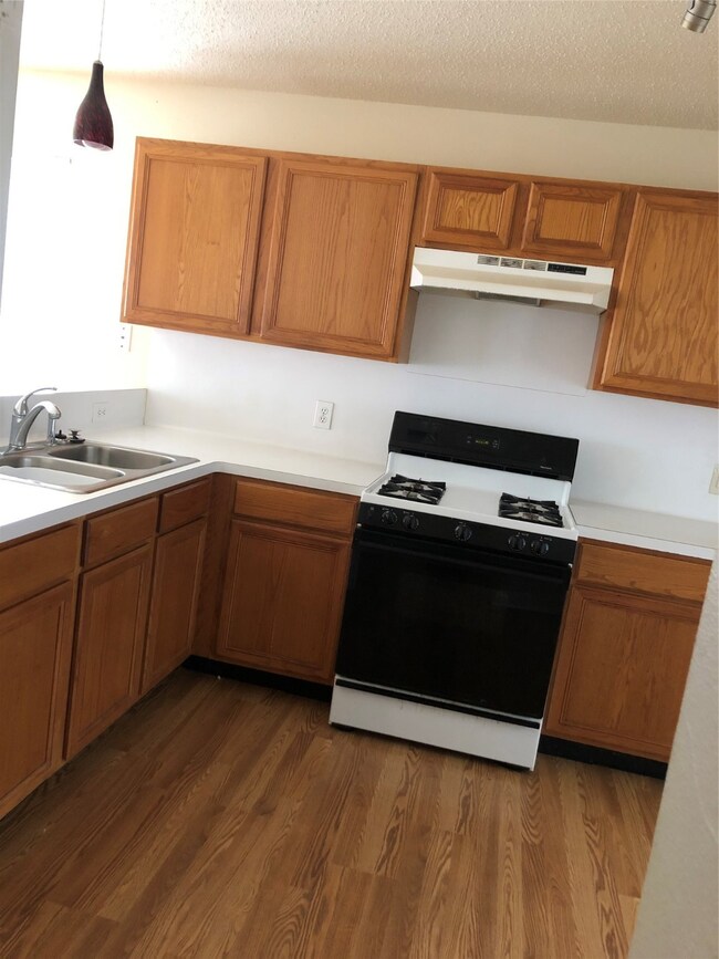 4504 Evella St, Houston, TX 77026 - photo 5