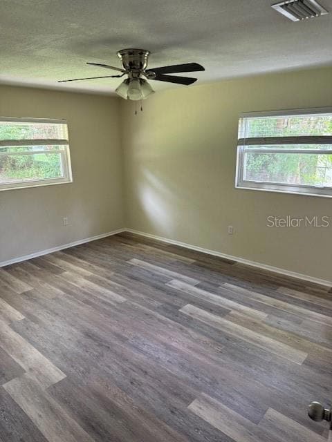 1207 N Amelia Ave, Deland, FL 32724 - photo 5