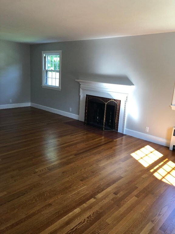 21 Dustin St, Peabody, MA 01960 - photo 7