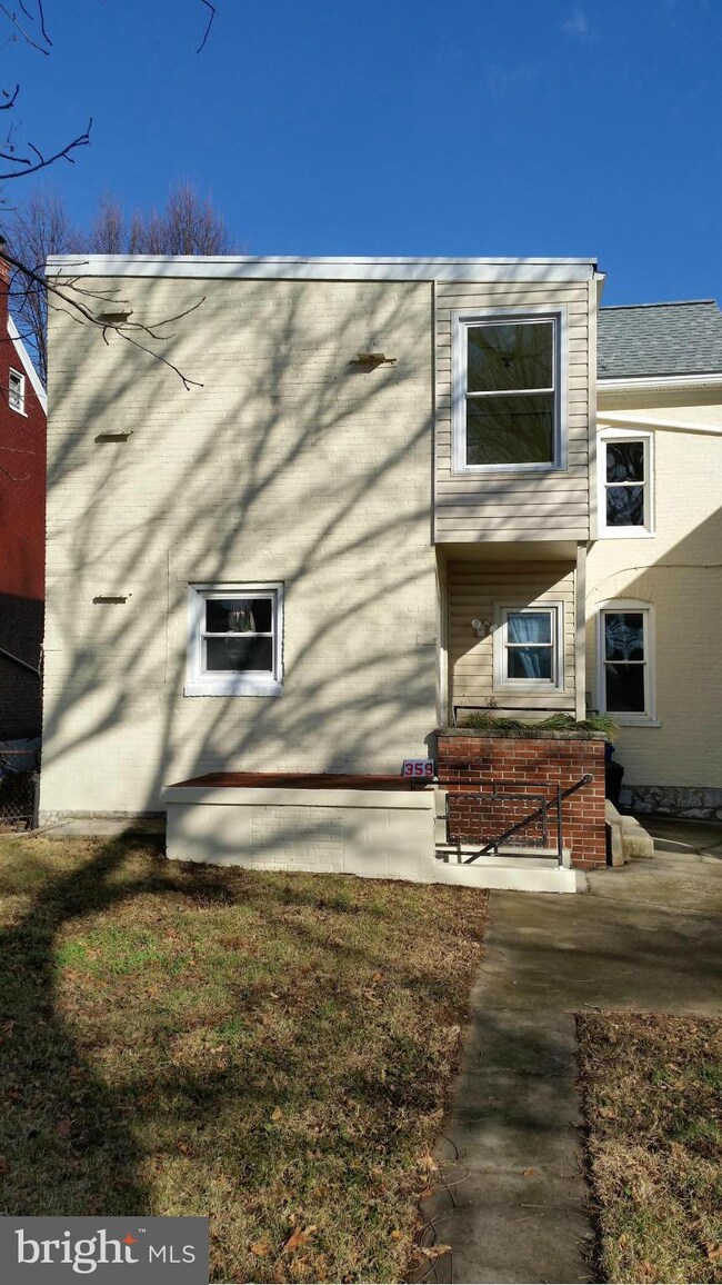 359 S Cannon Ave, Hagerstown, MD 21740 - photo 2