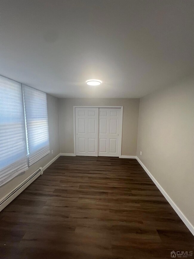 11 William St unit 1, Fords, NJ 08863 - photo 4