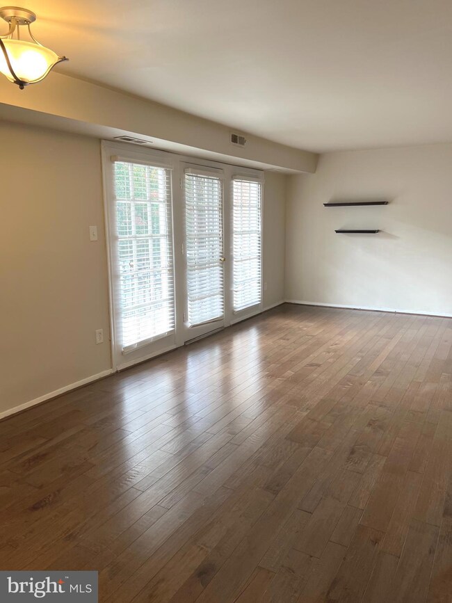 The Moorings of Occoquan unit 39, Woodbridge, VA 22192 - photo 6