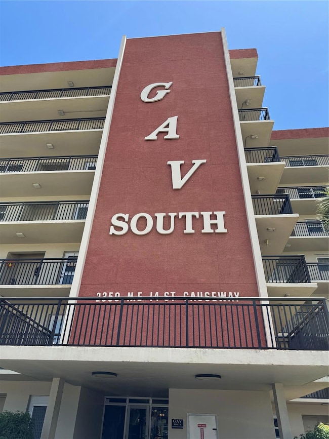 Garden Aire Village unit 715, Pompano Beach, FL 33062 - photo 2