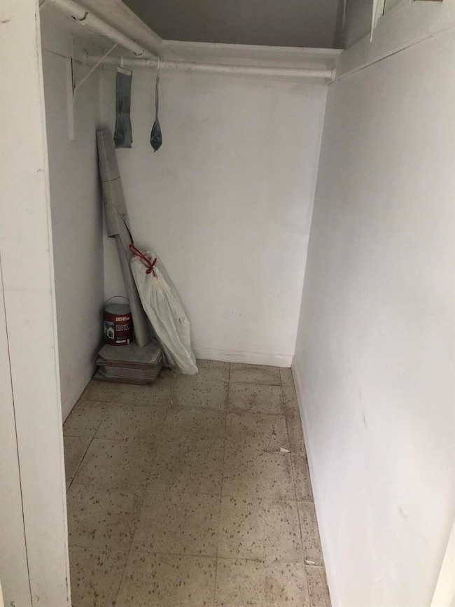 227 Norwich J unit J, West Palm Beach, FL 33417 - photo 5