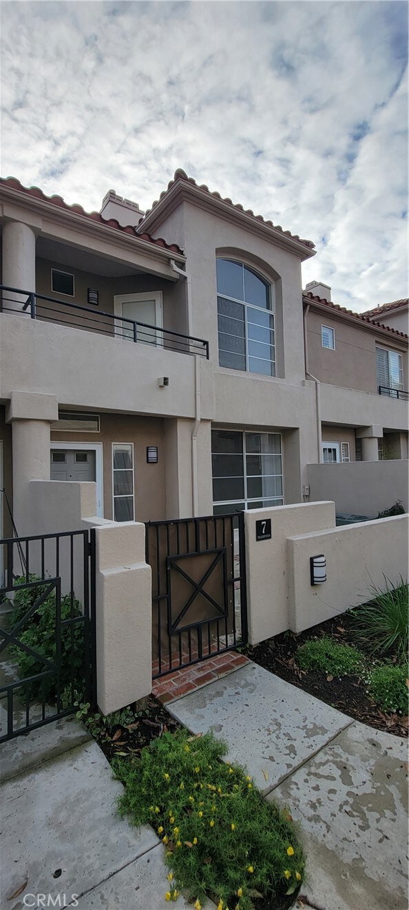 7 Tradewinds unit 168, Aliso Viejo, CA 92656 - photo 2