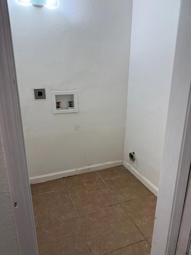 4700 Boulder Dr unit 103, Midland, TX 79707 - photo 2