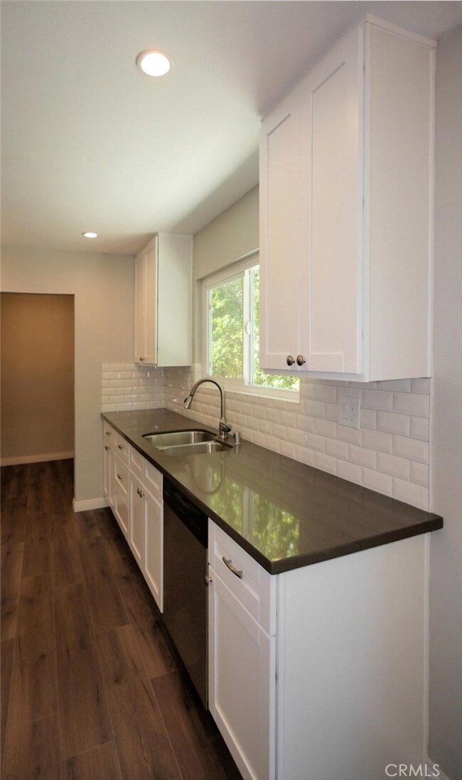 13223 Glenoaks Blvd, Sylmar, CA 91342 - photo 6