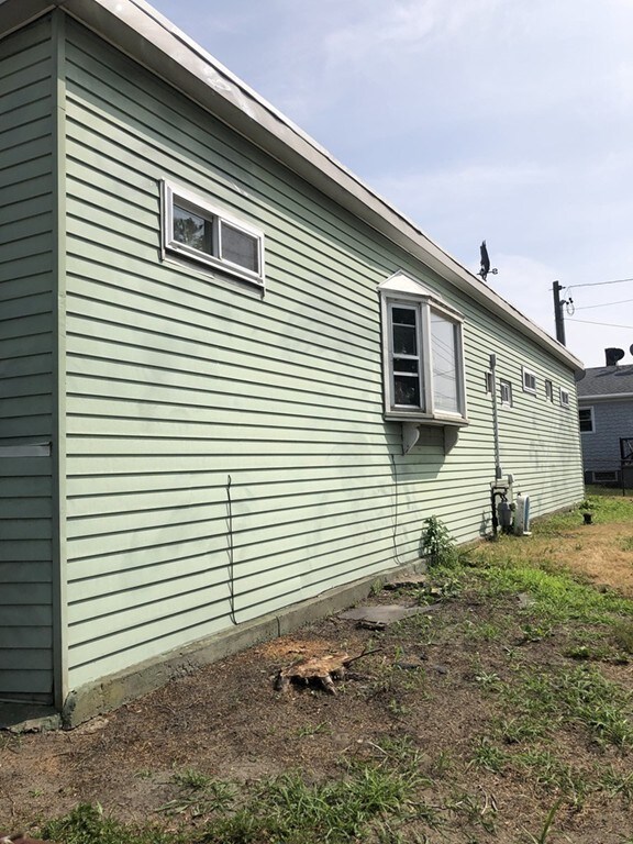 199 King Philip St, Fall River, MA 02724 - photo 2