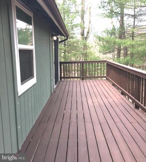 308 Sugar Maple Ln, Gerrardstown, WV 25420 - photo 6