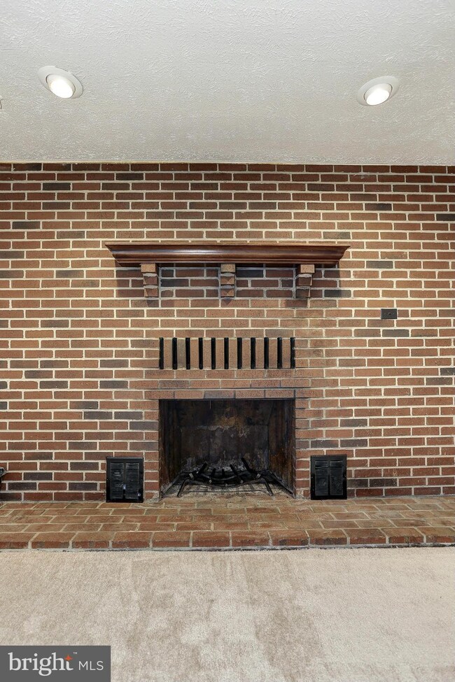 13242 Sylvan Ave, Middle River, MD 21220 - photo 5