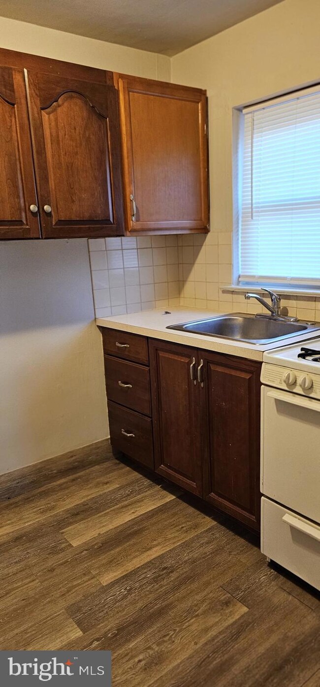 722 E Chester Pike unit C, Ridley Park, PA 19078 - photo 7