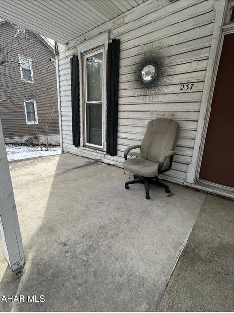 237 N Richard St, Bedford, PA 15522 - photo 4