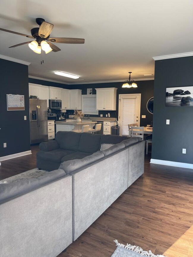 34 Nomad Cir, Kinsey, AL 36303 - photo 2