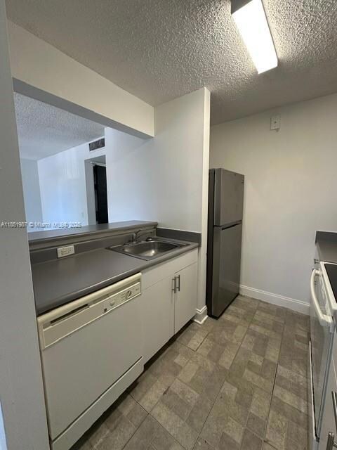 517 Meadows Cir unit 517, Boynton Beach, FL 33436 - photo 7