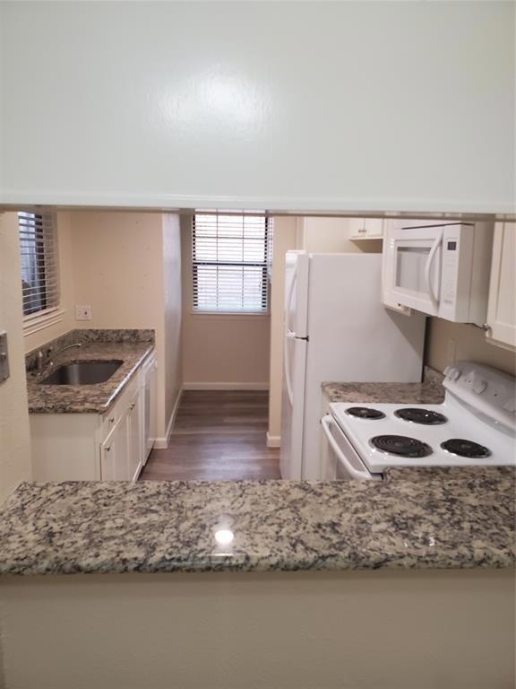 608 Bellaire Dr unit D, Hurst, TX 76053 - photo 3