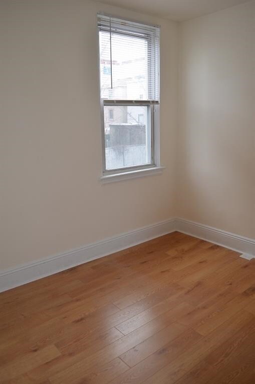 14 Perrine Ave unit 2, Jersey City, NJ 07306 - photo 6